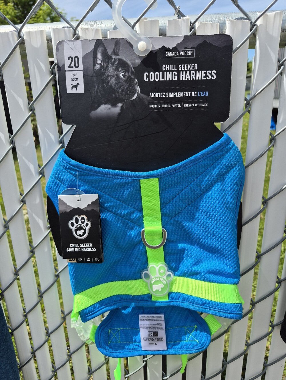 Canada Pooch Chill Seeker Cooling Harness - Blue & Neon Green